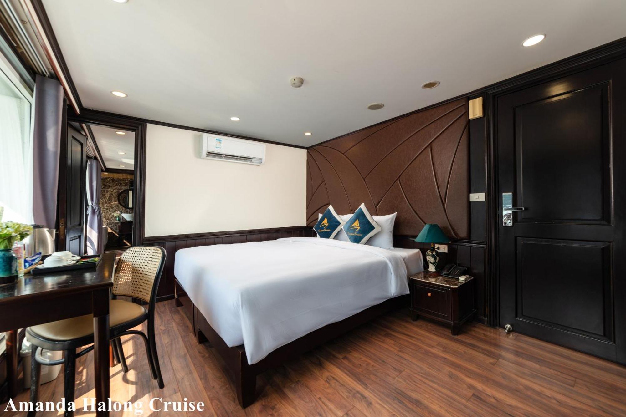 Hotel Amanda Luxury Cruise Ha Long Esterno foto