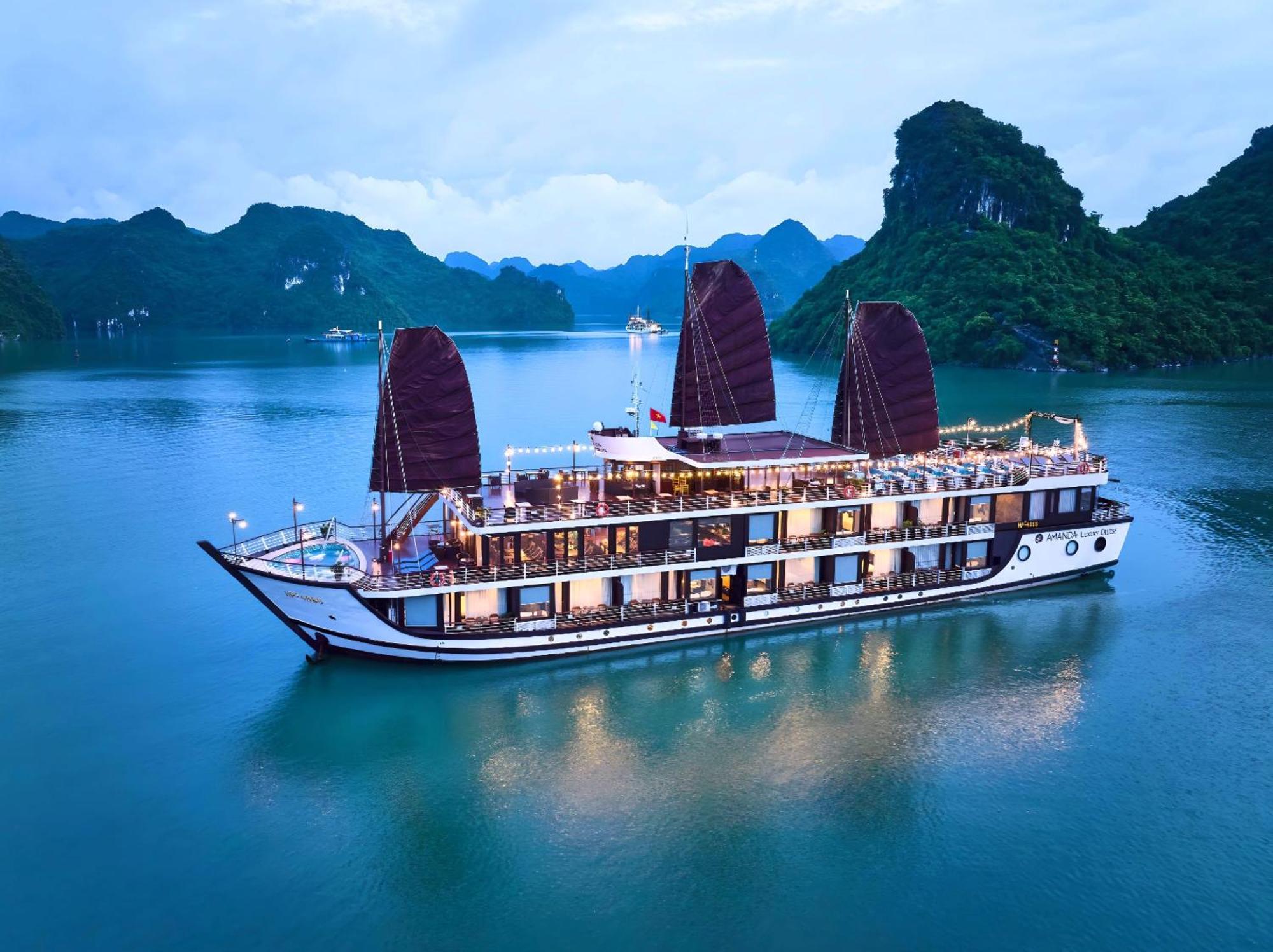 Hotel Amanda Luxury Cruise Ha Long Esterno foto