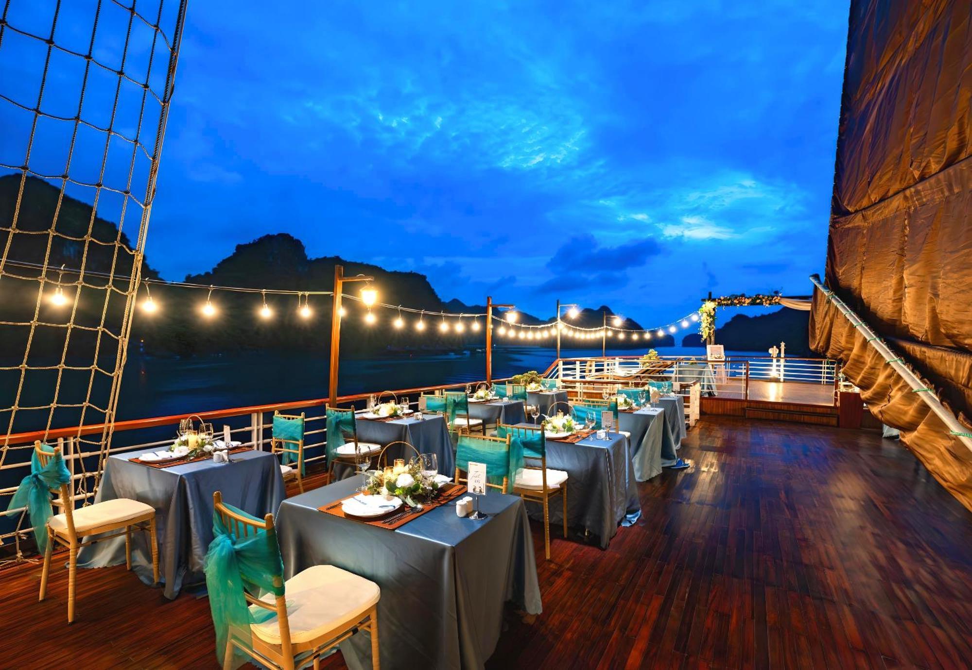 Hotel Amanda Luxury Cruise Ha Long Esterno foto